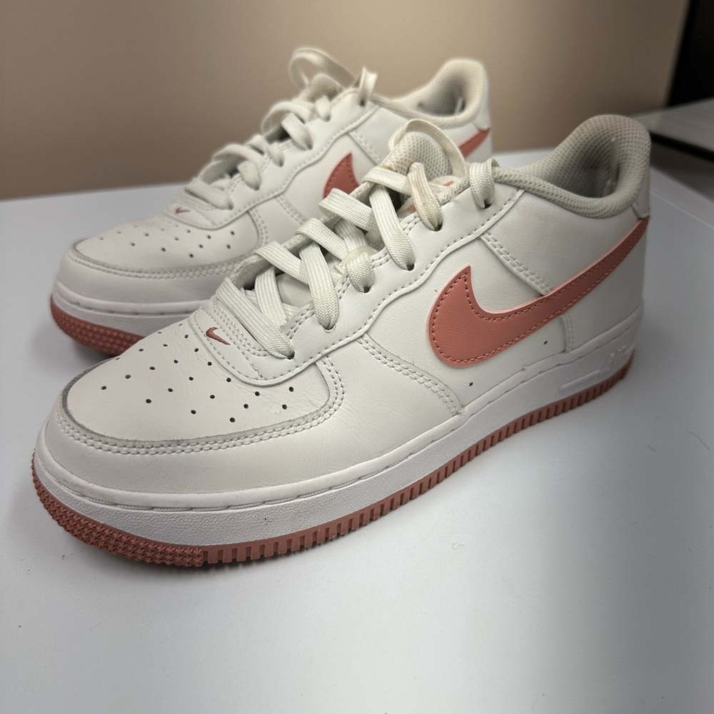 Nike Kids Cream and Pink Sneakers